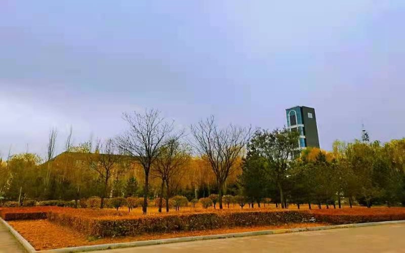 山西工学院
