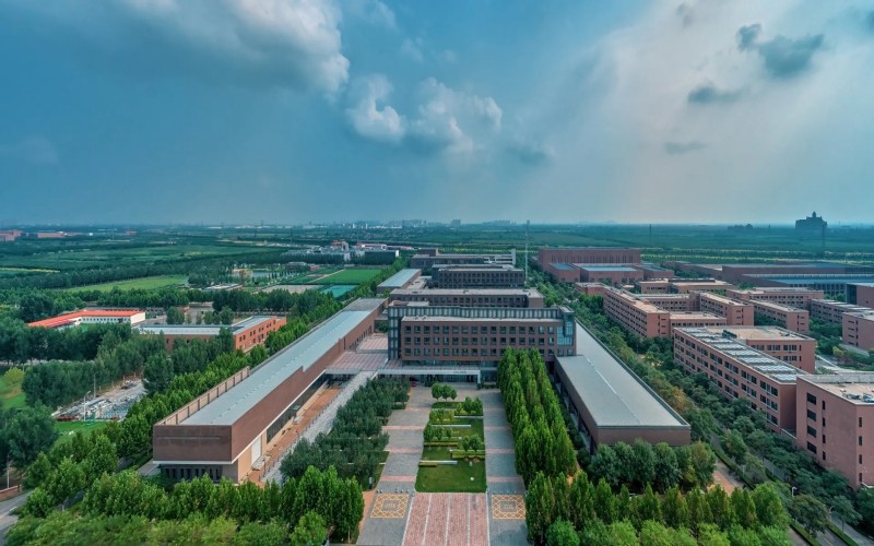 天津大学