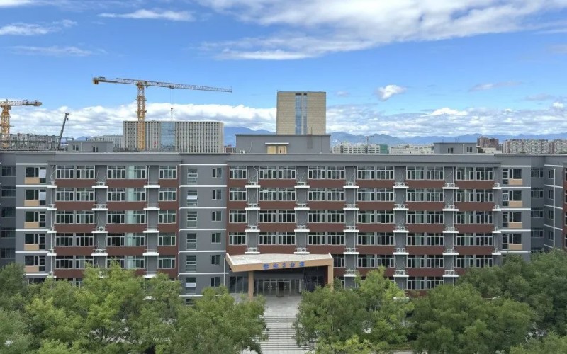 北京航空航天大学