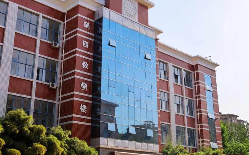 石家庄医学高等专科学校