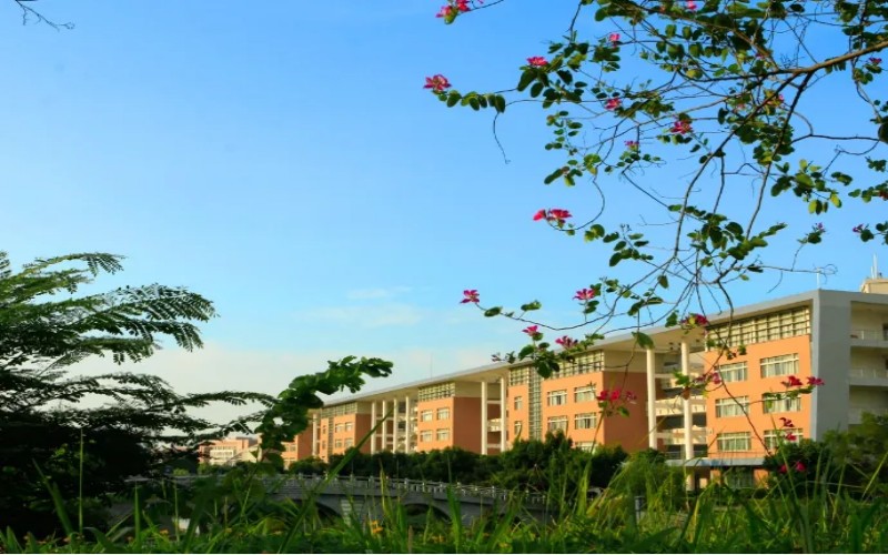 广东外语外贸大学