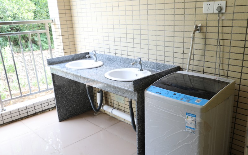 广州华南商贸职业学院