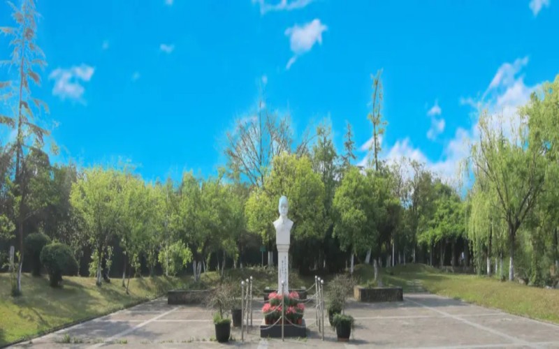 四川现代职业学院