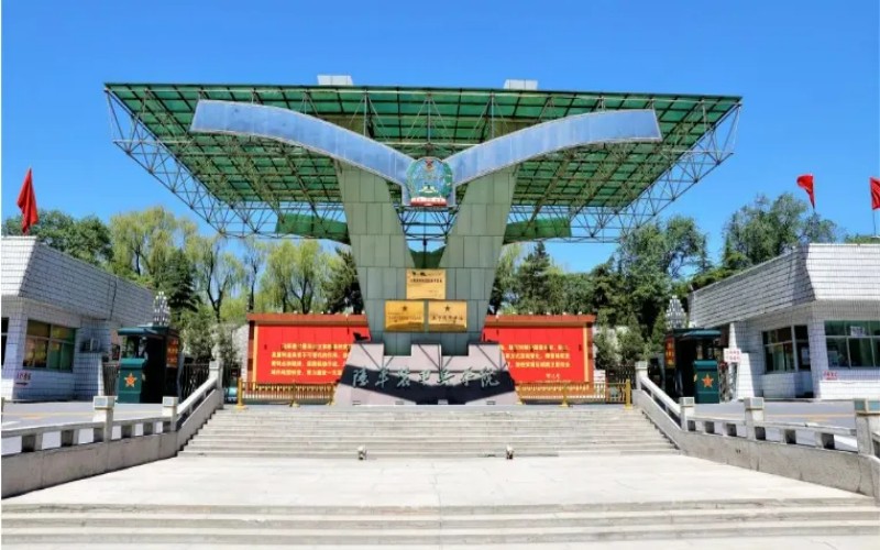 陆军装甲兵学院