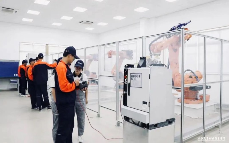 浙江汽车职业技术学院