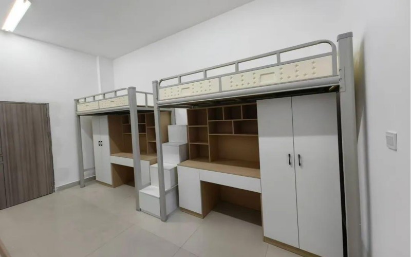 云南商务职业学院