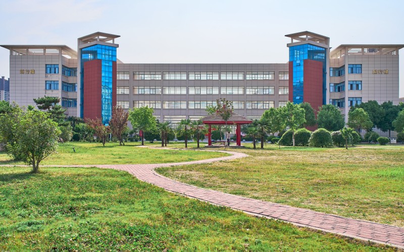 驻马店农业工程职业学院