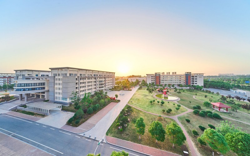 驻马店农业工程职业学院