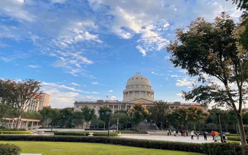 武汉商贸职业学院