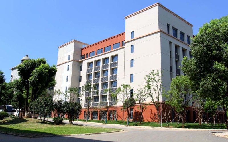 武汉商贸职业学院