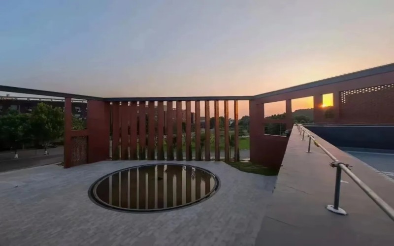 山东工艺美术学院