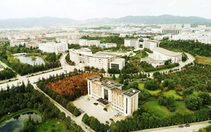 曲靖师范学院