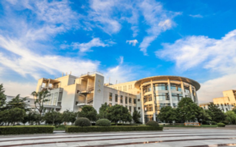 衢州职业技术学院