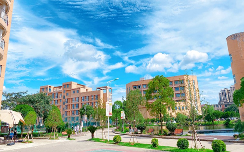 南昌影视传播职业学院