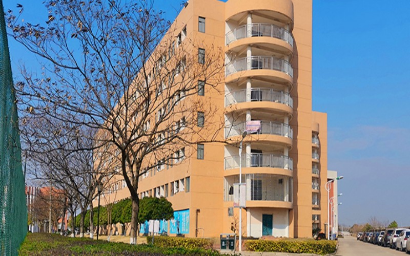 南昌影视传播职业学院