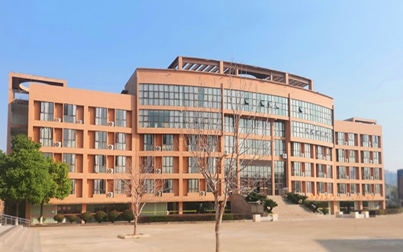 南昌影视传播职业学院