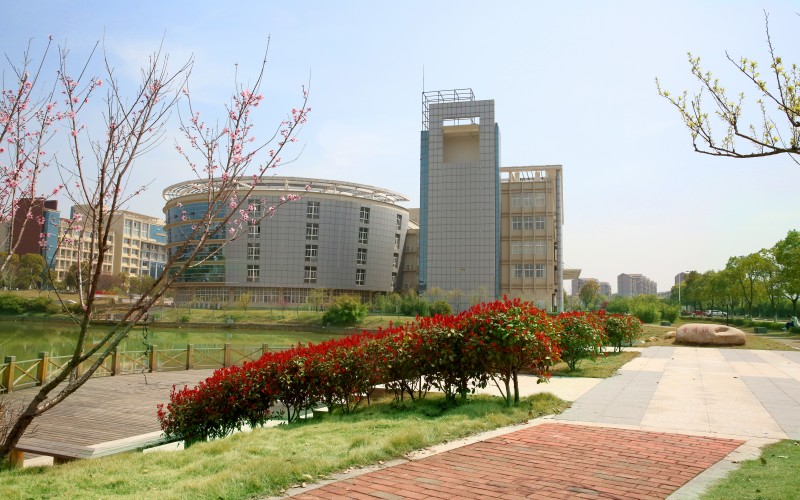 豫章师范学院