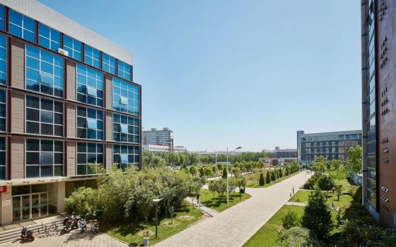 郑州信息科技职业学院