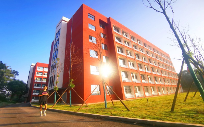 湘潭科技职业学院