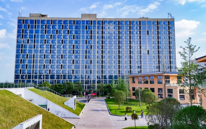 南充电影工业职业学院