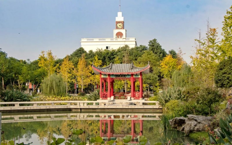 四川电影电视学院