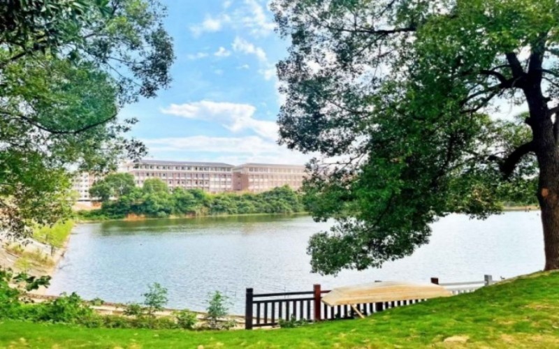 郴州思科职业学院