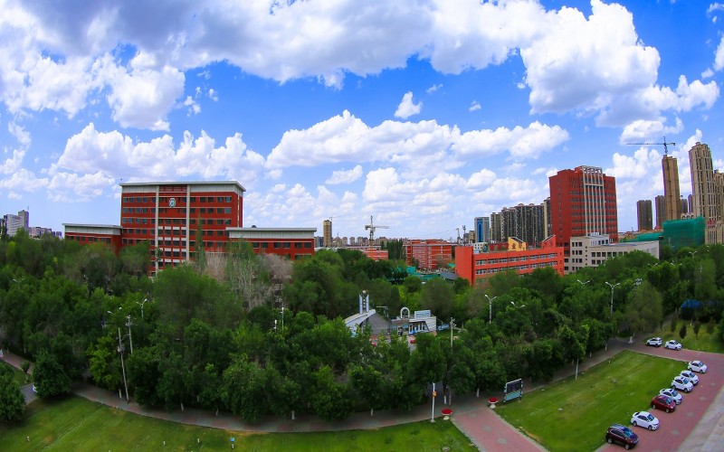 新疆农业职业技术大学