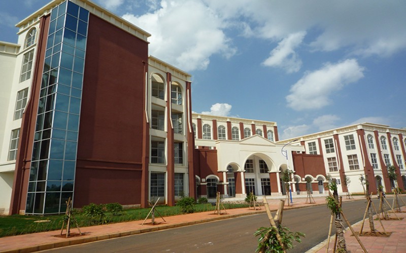 云南外事外语职业学院